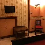 Il Bagolaro Dell'etna *