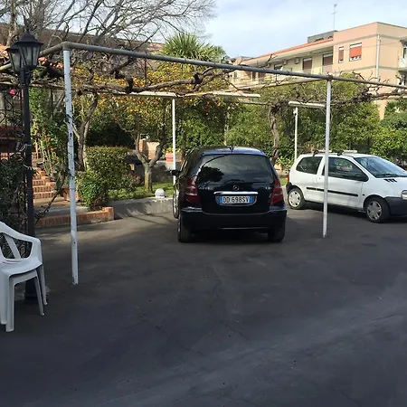 住宿加早餐酒店 Il Bagolaro Dell'etna Sant'Agata Li Battiati